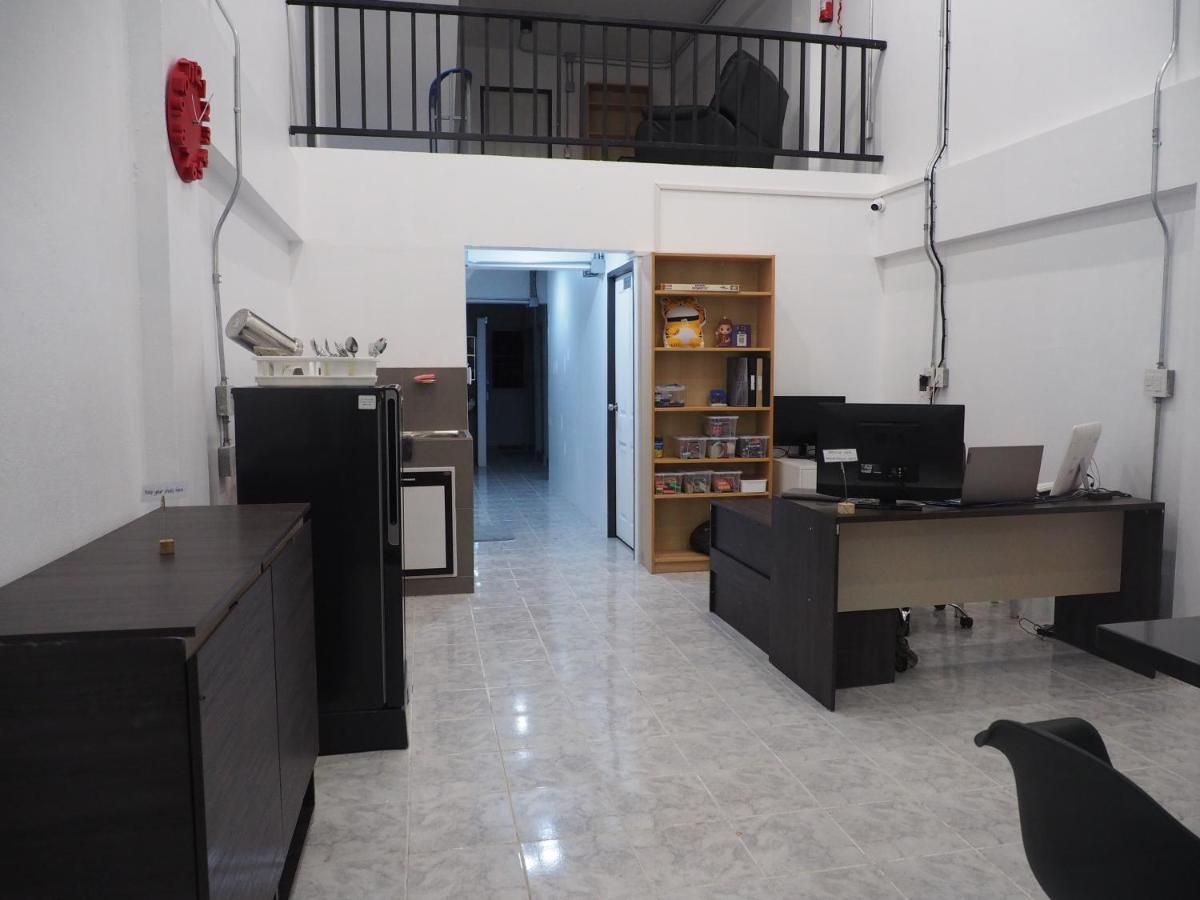 Prachan Hostel Thong Sala Bagian luar foto