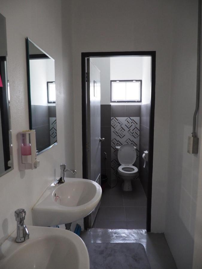 Prachan Hostel Thong Sala Bagian luar foto
