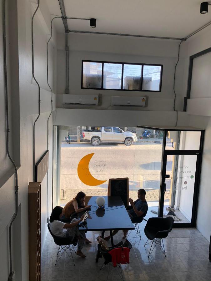 Prachan Hostel Thong Sala Bagian luar foto